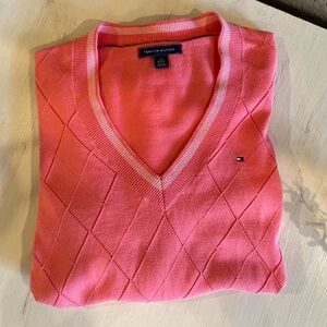 Women’s XS Tommy Hilfiger V-Neck Long Sleeves Sweater.